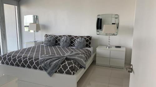 Brickell Avenue URBAN RESORT - main image