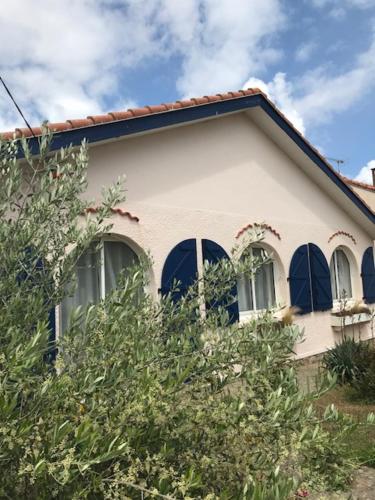 MAISON BORD DE MER IDEALE FAMILLE 10 COUCHAGES gîte à louer Saint-Brevin-les-Pins