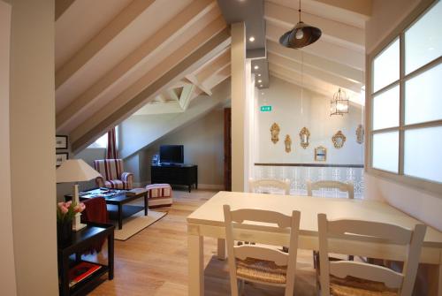 Facilities, Las Casas Rurales Huerta San Benito in Pilona