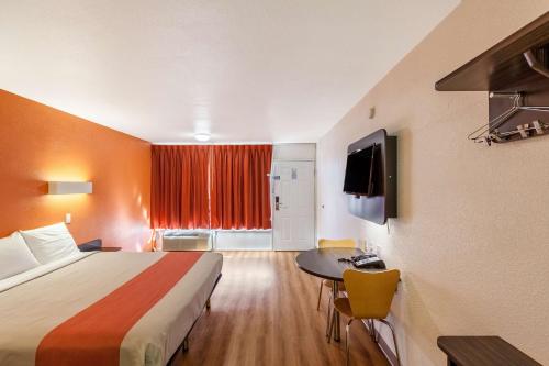 Motel 6 Fort Worth, Tx - Stockyards – Fort Worth, TX