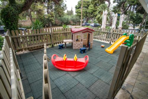 Palmyra Beach Hotel - image 14