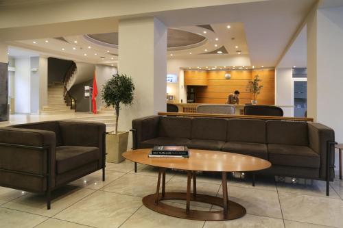 Palmyra Beach Hotel - image 2