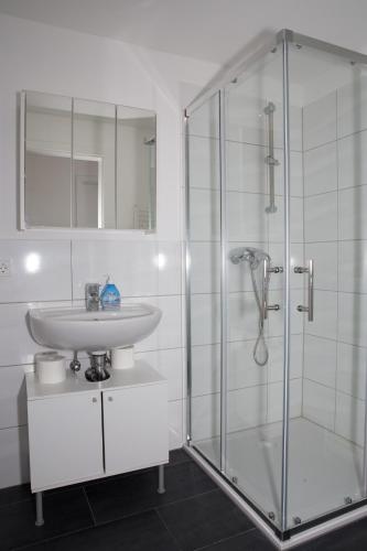 Merve Comfort Aparts3 Hannover-HALAL حلال 1.1km von Esperantostraße entfernt
