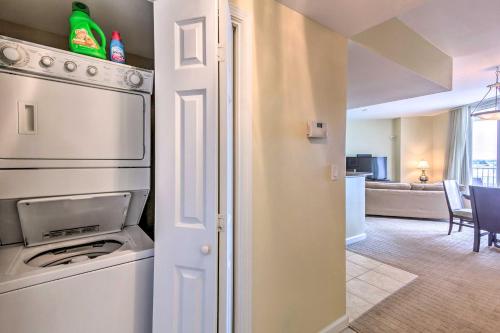 Palms of Destin Condo with Pool Walk to Beach! - image 7