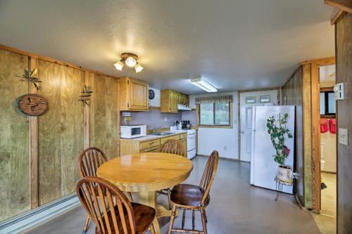Sanderling Sea Cottages, Unit 2: Walk to Coast! in Corvallis (Oregon)