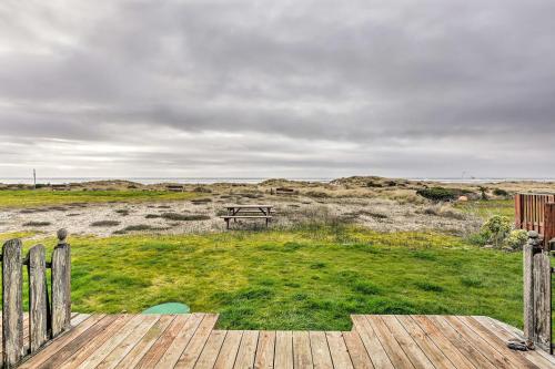 Sanderling Sea Cottages, Unit 2 Walk to Coast!