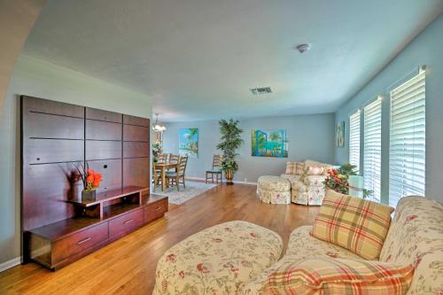 Cape Coral Retreat with Patio 4 Mi to Beach! - image 9