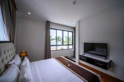 Studio with Sea View image 5