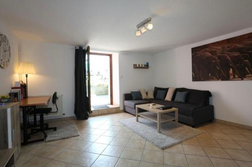 Aurel's & Jul's Location-Luxeuil Meublés pour Professionnels Curistes et Touristes (Aurel's & Jul's Location-Luxeuil Meubles pour Professionnels Curistes et Touristes) in Luxeuil-les-Bains