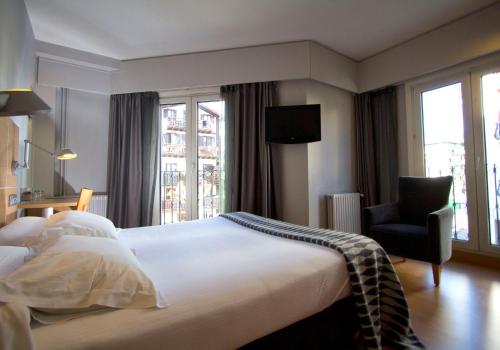 Hotel Sercotel Jauregui First Class - image 5