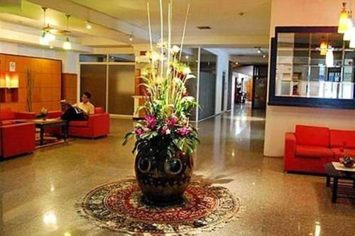 キング ロイヤル ガーデン イン