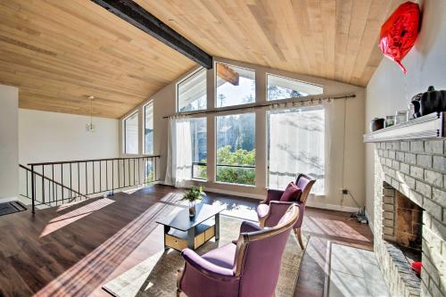 Modern-Style Home about 13 Miles to Dtwn Seattle! - main image