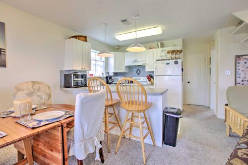 Waterfront Galveston Bay Retreat Less Than 1 Mi to Beach! in Galveston, USA