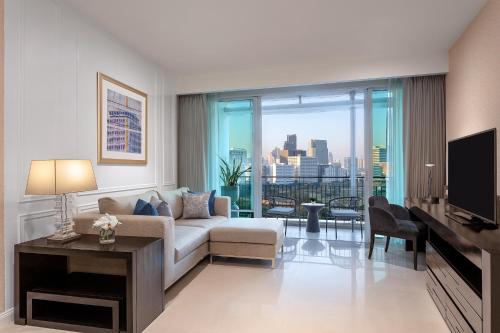 One-Bedroom Premium Suite King room in Dusit Suites Hotel Ratchadamri Bangkok