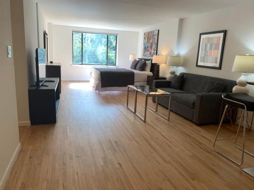 Lenox Hill Apartments 30 Day Stays - image 11