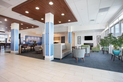Holiday Inn Express & Suites - Ely by IHG