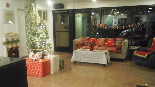 Lobby, 777 Motor Inn in Surfside