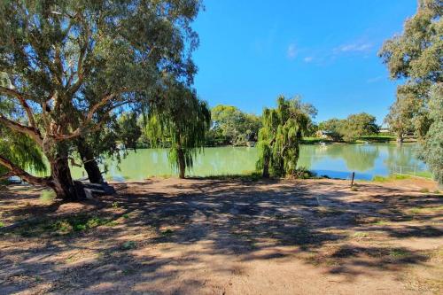 . Bellview Holiday House