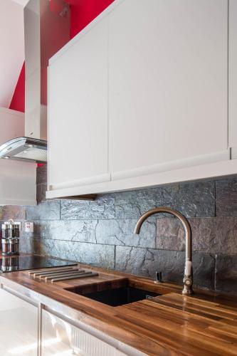 Castle Vista Grassmarket Apartment - image 11