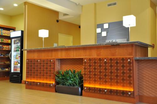 Holiday Inn Express Hotel & Suites Prattville South