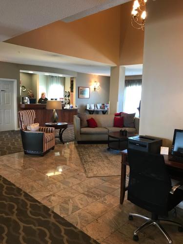 GrandStay Hotel & Suites Ames