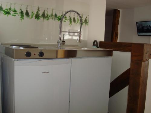 Historischer Winzerverein Boutique B&B 1.3km von Nehren entfernt