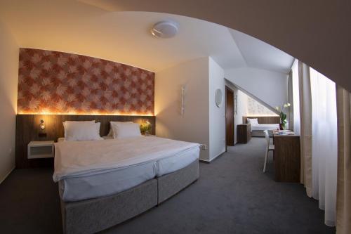 Hotel Prichovice - image 8