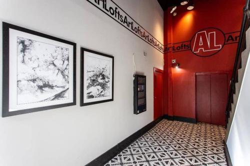 Ultra Chic Loft walk to CityMu/Aquarium/ConvnCntr in Saint Louis, USA