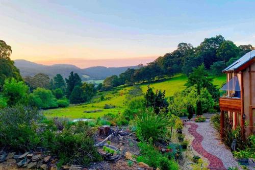 BEAUTIFUL RETREAT - 20 mins to CBD and only 10 mins to MONA!