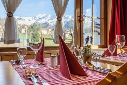 Restaurante, Hotel Silvapina in Klosters