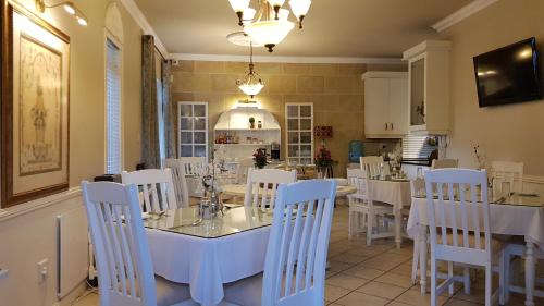 Restaurant, Villa Lugano Guest House in Johannesburg South