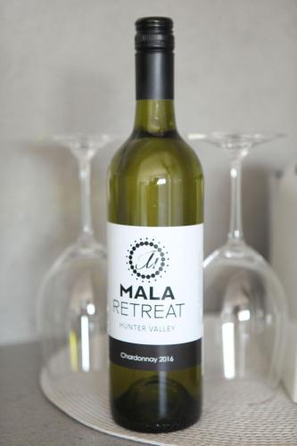 Mala Retreat Chardonnay Studio Immaculate and Comfortable
