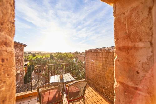 شرفة/ تراس, Es Quatre Cantons Hotel in Binissalem