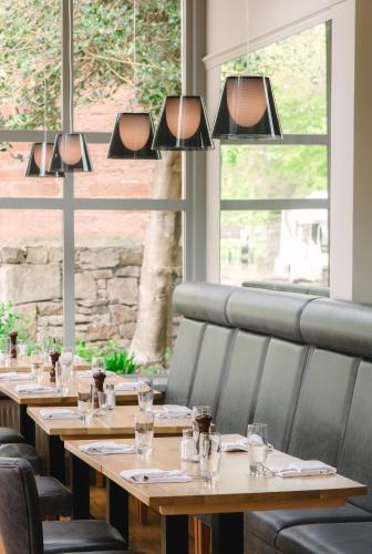 Waterside Restaurant & Prosecco Bar