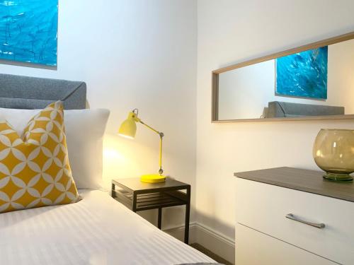 Forest Park Apartment - image 3