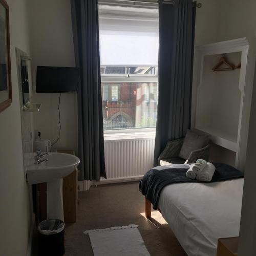 Oak Alyn Hotel - image 4