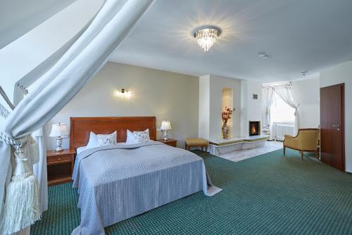 2 king beds