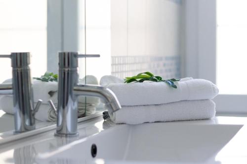 Bellavista Apartment - image 7