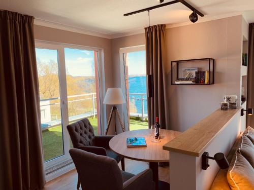 Penthouse-Suite am Plöner See - image 13