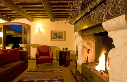 252612843 Sovana Hotel & Resort