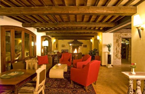 Sovana Hotel & Resort