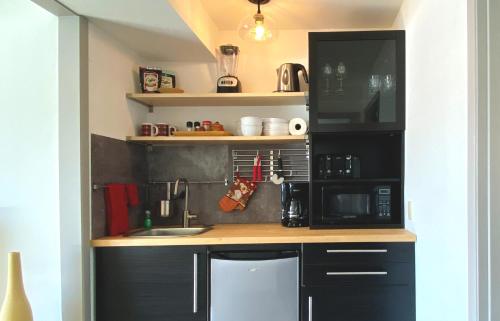 Apartment at Floras Lake Getaway thumb 4