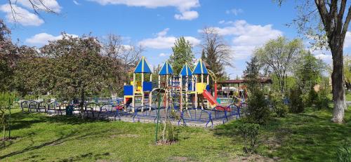 Lekeplass, Квартира біля центральної площі Перспективна 22 (Квартира біля центральноі площі Перспективна 22) in Kirovohrad