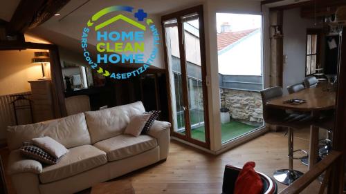 3 bedrooms, 5 beds