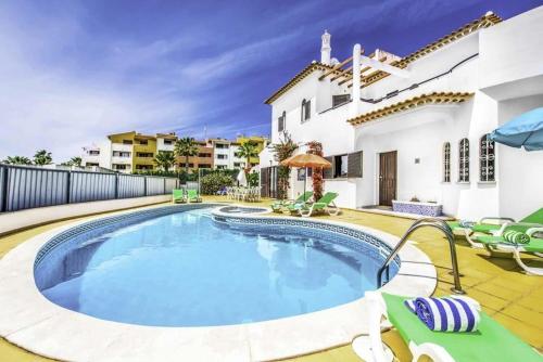  Areias de Sao Joao Villa Sleeps 10 Pool WiFi in Brejos