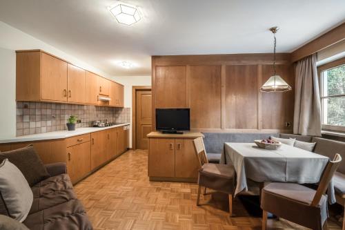 One-Bedroom Apartment (3 Adults)