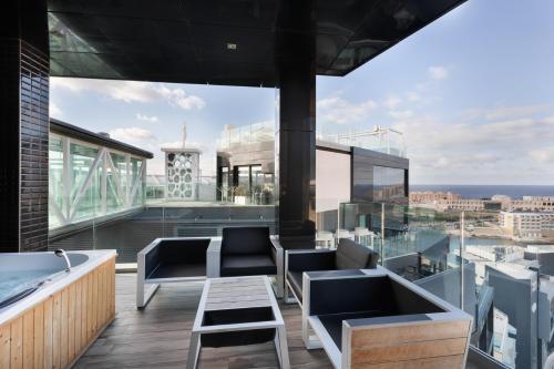 อ่างแช่น้ำร้อน, ฮูโก้ บูทิก โฮเต็ล - สำหรับผู้ใหญ่เท่านั้น (Hugo's Boutique Hotel - Adults Only) in เซนต์จูเลี่ยนส์