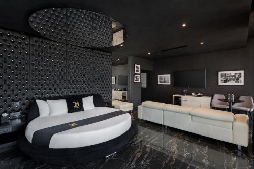 Hugo's Boutique Hotel