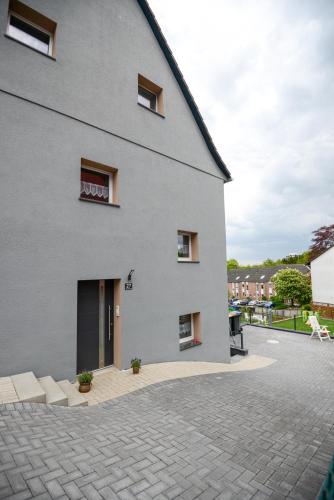Hotelli välisilme, 60m² 2 magamistuba, 1 privaatset vannituba Korter kohas Heiligenhaus
 (Heiligenhaus apartment near Essen Düsseldorf) in Heiligenhaus