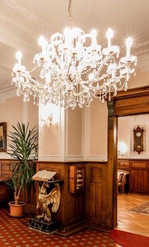 Hotel Fravi 4